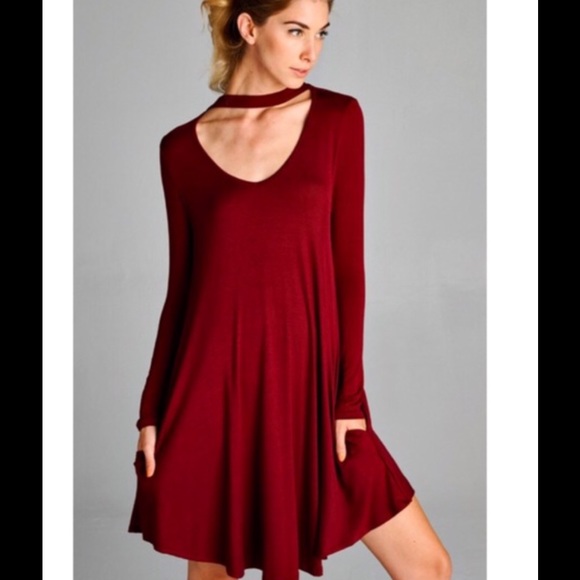 Dresses & Skirts - Choker tunic dress