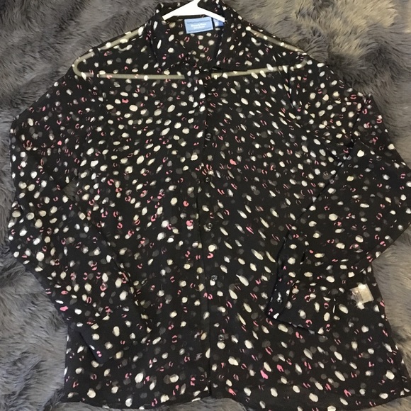Simply Vera wang sheer blouse