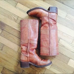 Frye 7B boots