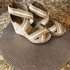 Merona wedged sandals