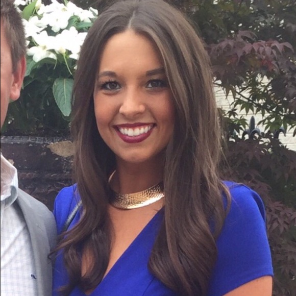 Meet your Posher, Carlye