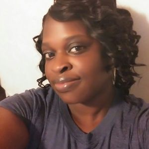 Meet your Posher, Evelyn