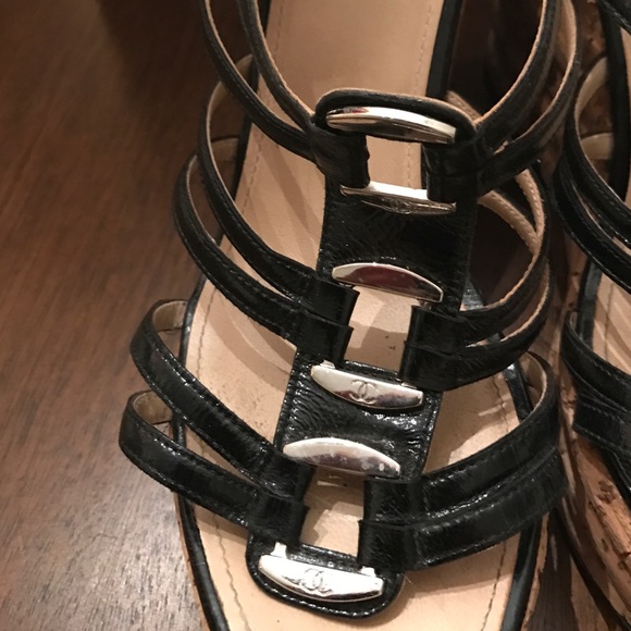 Shoes - Picture 2 of 4