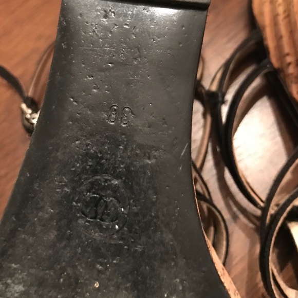 Shoes - Picture 4 of 4