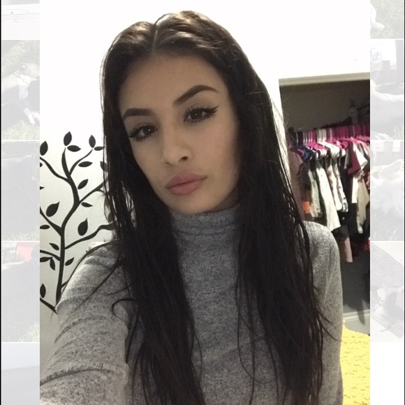 Meet your Posher, Paulina