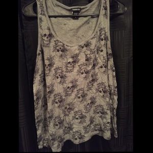 Skull racerback tank with pocket