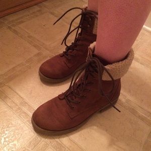 Women's boots
