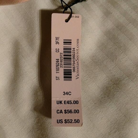 NWT.  Victoria Secret bra 34C - Picture 2 of 3