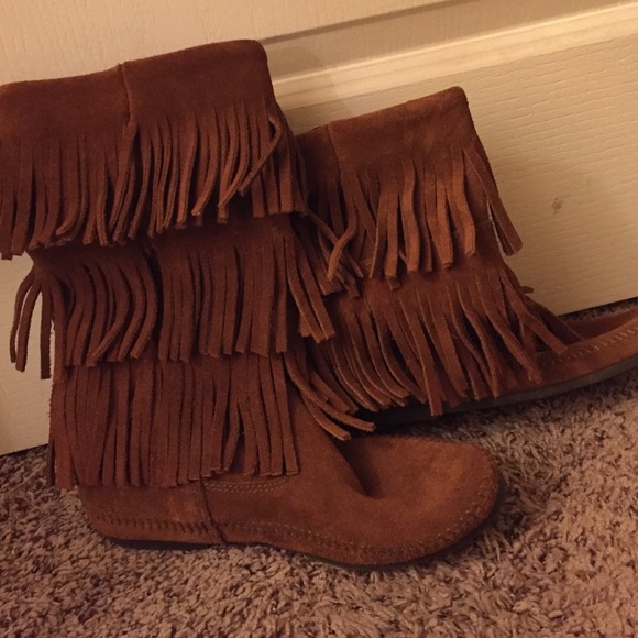 Moccasin boots