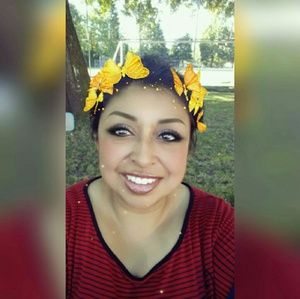 Meet your Posher, Leticia