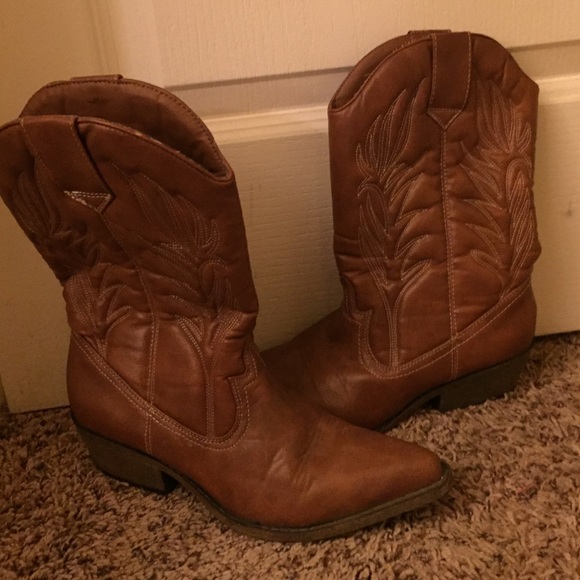 Cute brown cowboy boots