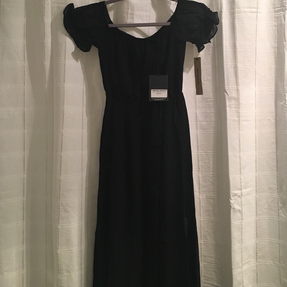 Reformation Dresses & Skirts - Reformation dress - never been worn!