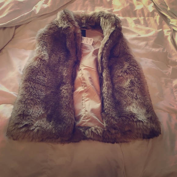 Outerwear faux fur vest