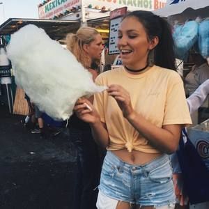 Meet your Posher, Julie