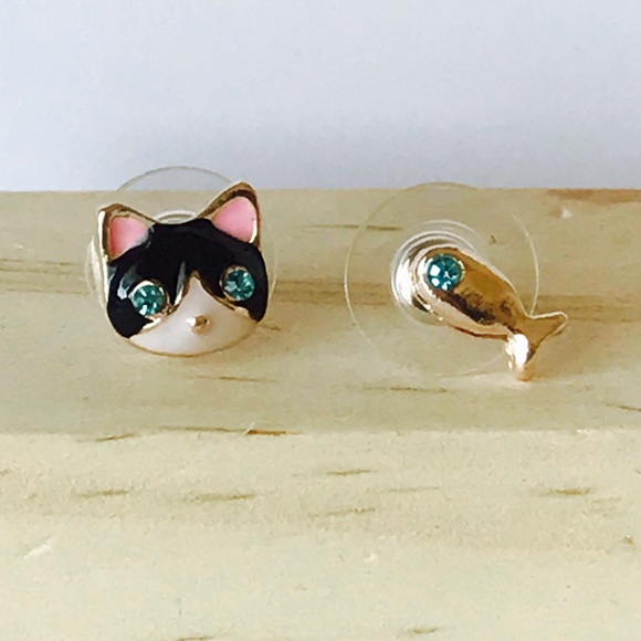 Enamel Cat 🐱 & Fish 🐟 stud earrings ~Cute~