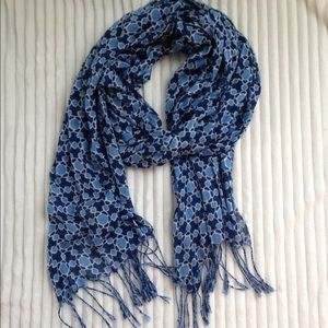 Light weight scarf