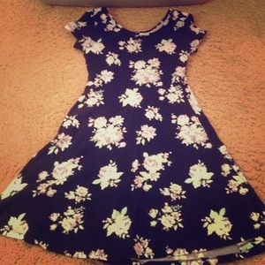 Authentic American heritage SO flowered dress