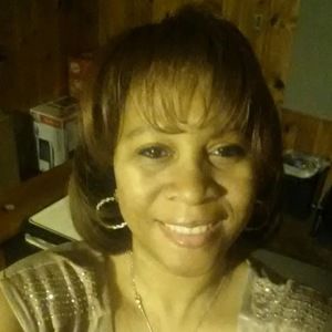 Meet your Posher, Renee