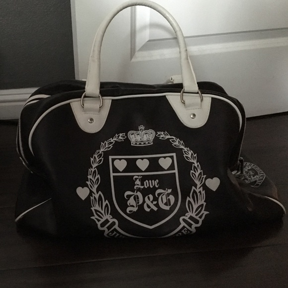 💕Juicy Couture Duffle Bag 💕 Good condition!