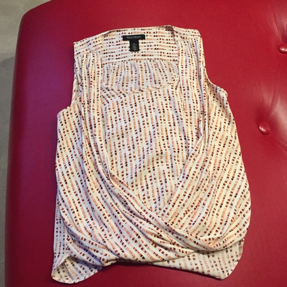 White House black market sleeveless top petite 00P