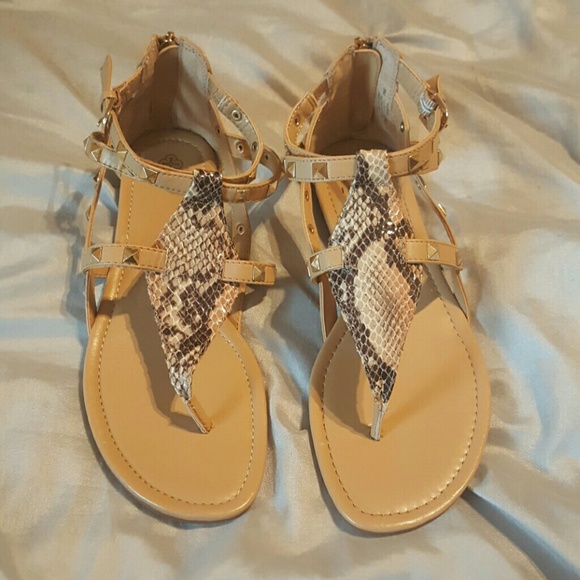 Isolá sandal