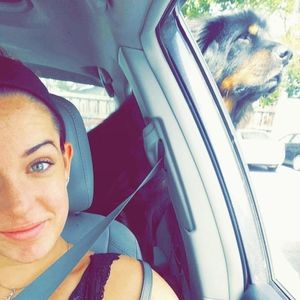 Meet your Posher, Jillian