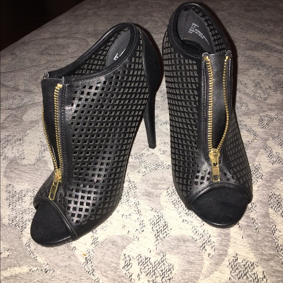 Steve Madden peep toe heels
