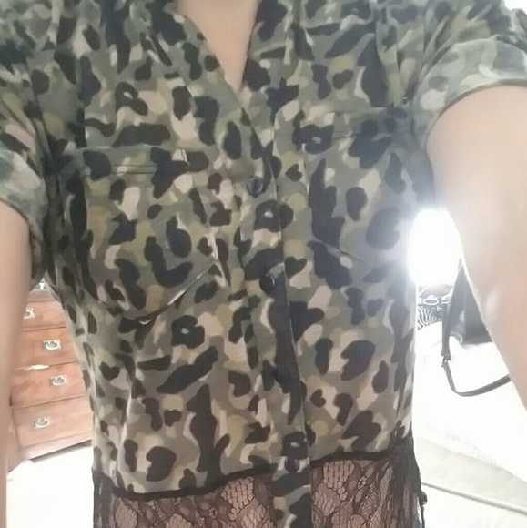 Camo shirt with lace