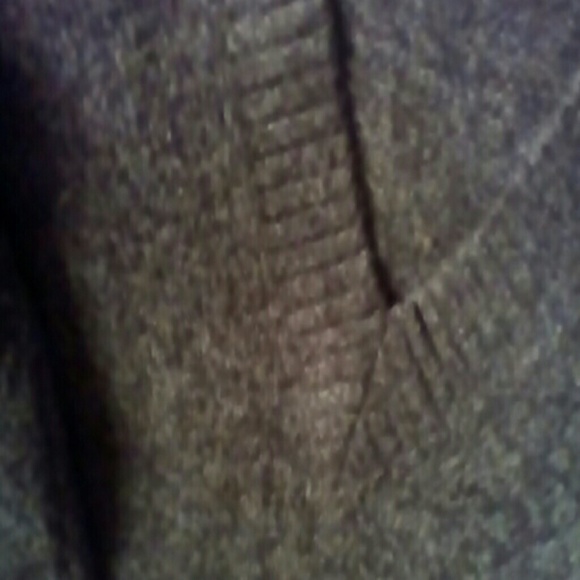 Sweater - Picture 2 of 4
