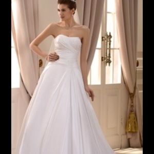 *Price Firm*NWT Beach Wedding Dress