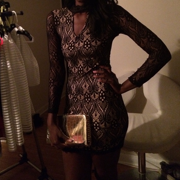 Long Sleeves Lace Dress - Picture 2 of 3