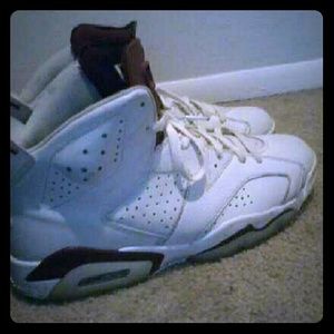 Maroon 6s