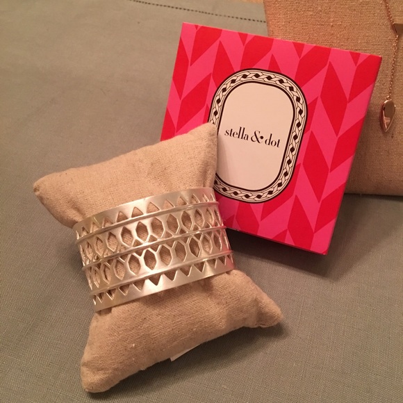 Stella & Dot Plait cuff