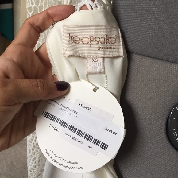 Keepsake White dress - Picture 5 of 5