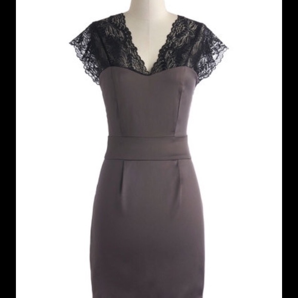 Open back lace dress