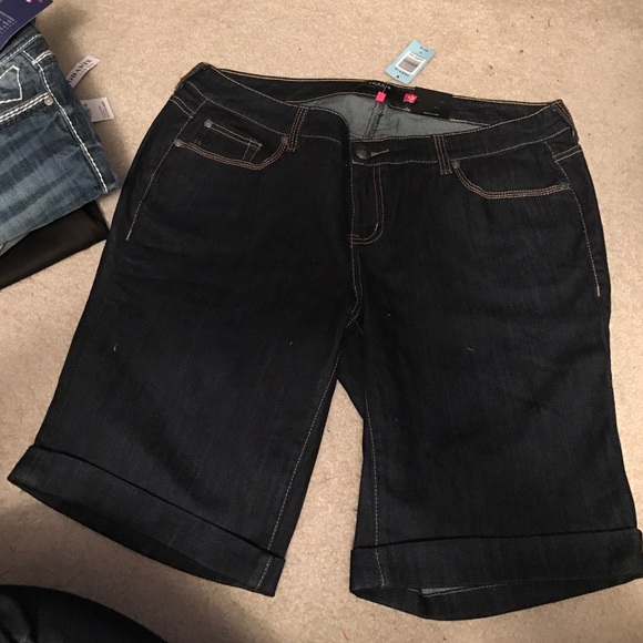 Torrid dark denim cuffed shorts. Plus size 20