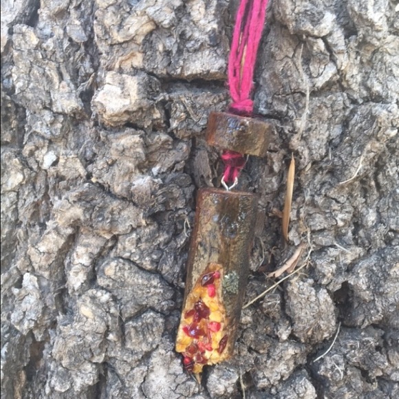Handmade wooden Pendant with Citrine Coral garnet - Picture 1 of 4