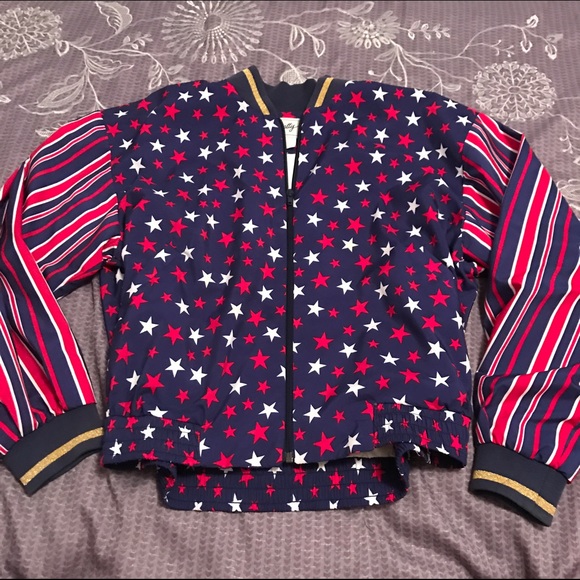 Urban Outfitters Jackets & Blazers - ✨SALE✨Vintage USA Jacket