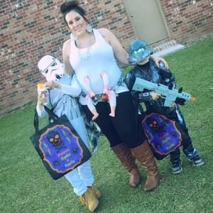 Meet your Posher, Carlie