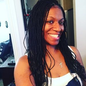 Meet your Posher, Johnnese