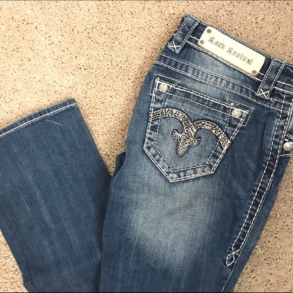 Straight Leg Rock Revival Jeans