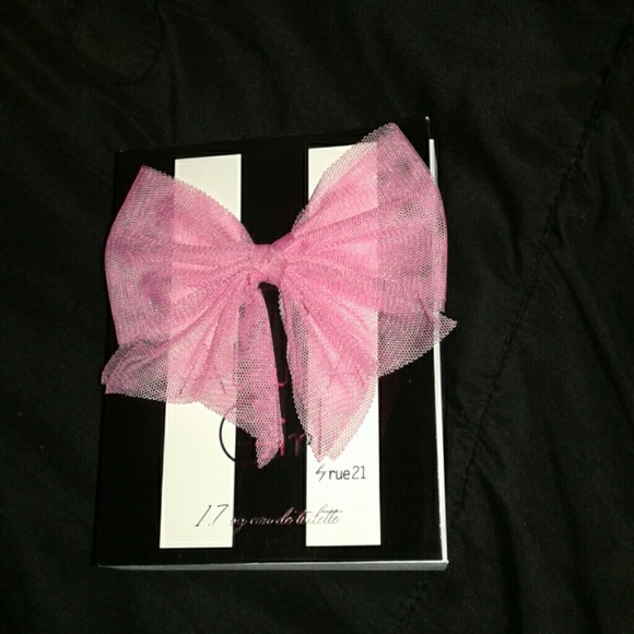 About a girl pefume