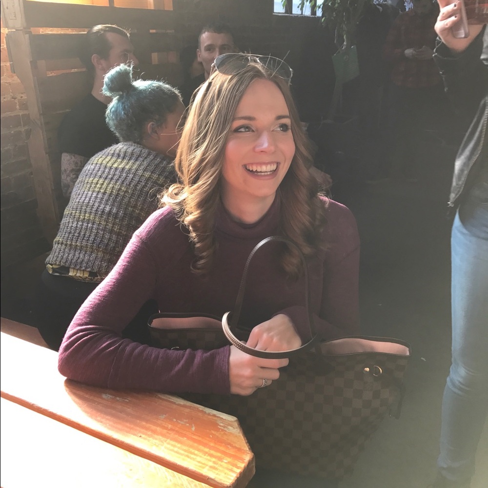 Meet your Posher, Jessica