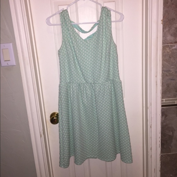 A mint green dress!