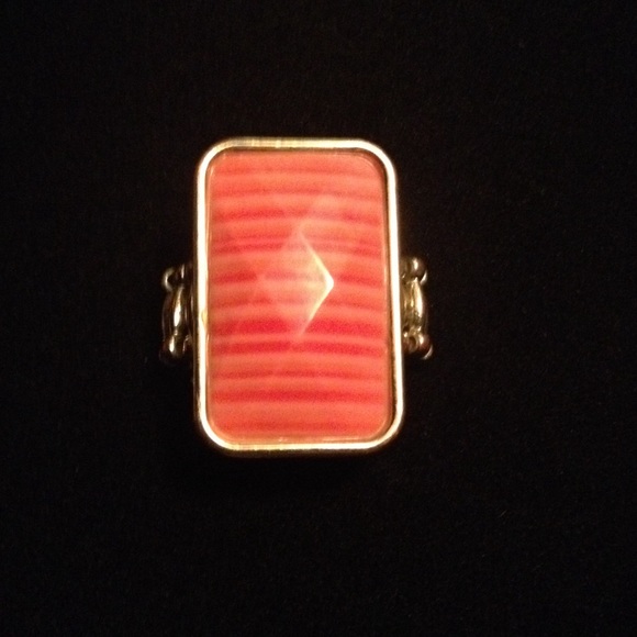 Designer Fashion Ring OS - Picture 4 of 4