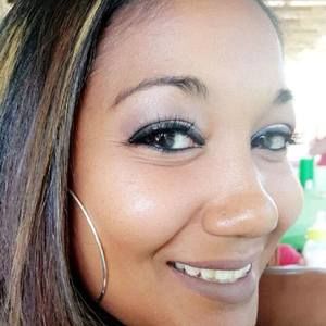 Meet your Posher, Kendra