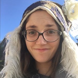 Meet your Posher, Annica