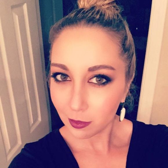 Meet your Posher, Jessica - Picture 1 of 1