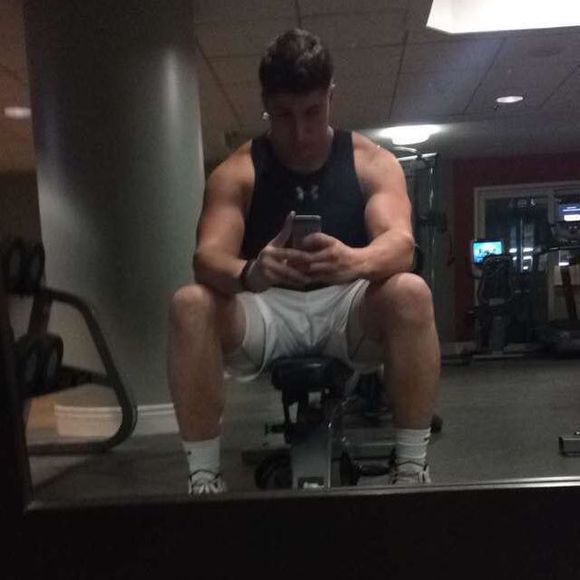 Meet your Posher, Zach