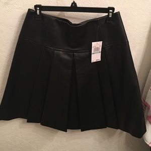 MK black pleated skirt